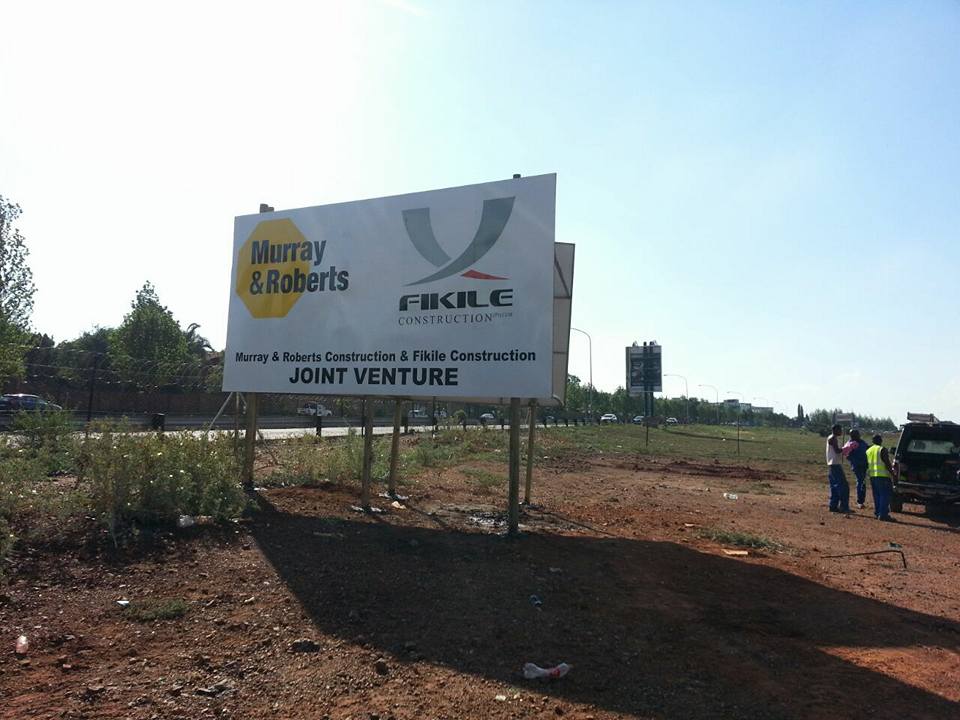 Construction site safety signage